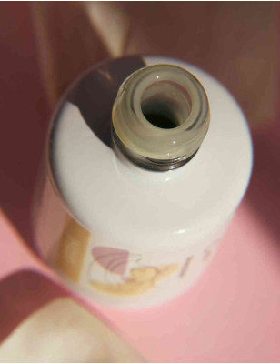 Strong base per unghie color verde pastello - Oriana Fallaci