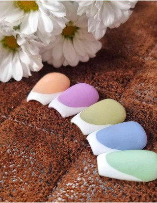 Strong base per unghie color verde pastello - Oriana Fallaci