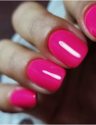 Smalto semipermanente fucsia shocking Bora Bora