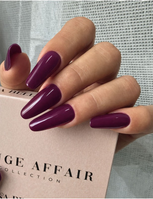 Smalto semipermanente viola melanzana - Merlot